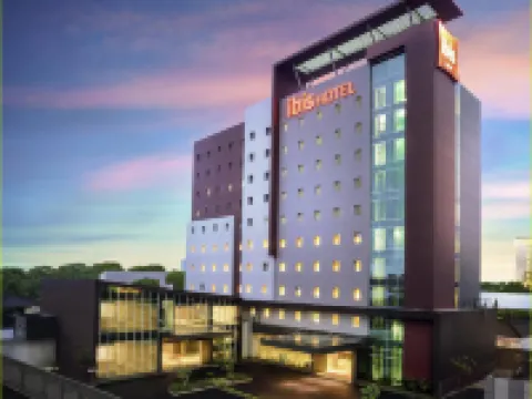 Ibis Makassar City Center - Ocean View