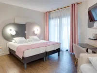 Sure Hotel by Best Western Saint-Quentin Ouest Hotels in Holnon