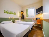 Ibis Budget SP Frei Caneca