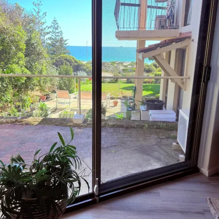 Scarborough & Absolutely Beachfront