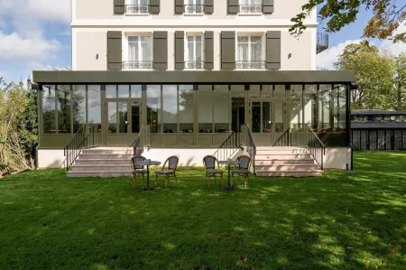 Villa Edmond Hôtel & Spa - Maison Blanche Bièvres