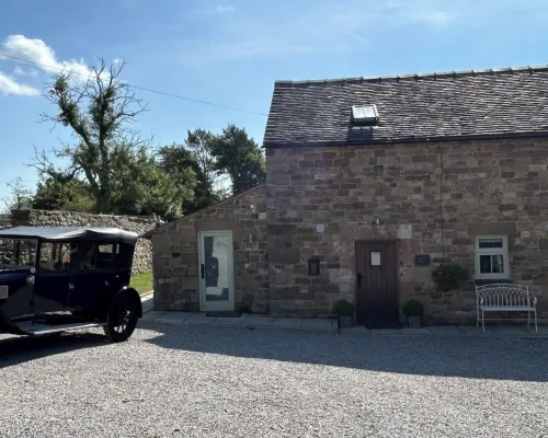 Barn-Sleeps 4-Parking-Near Alton Towers Peak Dist Hotels in Leek