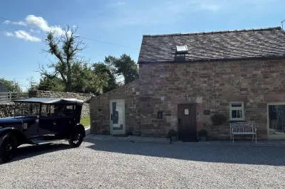 2 Bed Barn Alton Towers Xmas Markets Chatsworth Hotels near Alton Towers Waterpark