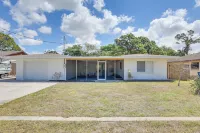 Dog-Friendly Home w/ Patio & BBQ in Bradenton - Pet Friendly