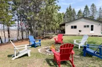 RiverFront Cottage>Private Pier>Firepit & Wildlife Hotels in Princeton