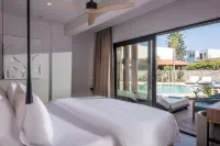 Noble Hotel Suites - Adults Only - Nouto- ja jättöpalvelut