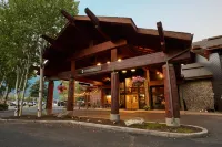 Gravity Haus Big Sky Отели рядом с достопримечательностью «Spanish Peaks Mountain Club»