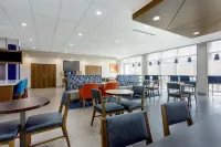 Holiday Inn Express & Suites TAMPA STADIUM - AIRPORT AREA by IHG