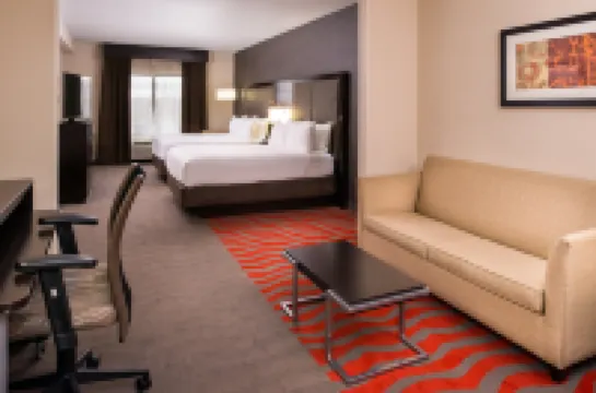 Holiday Inn Express & Suites MONROE by IHG Hotels in Monroe