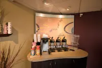 拉斐特紅屋頂酒店 - 2星級