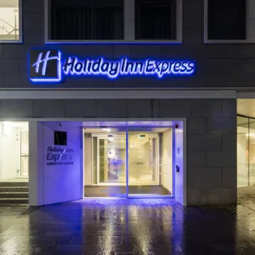 ホリデイ イン エクスプレス ダブリン シティ センター by IHG ザ・スパイア周辺のホテル
