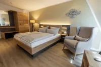 Hotel Lüttje Burg Hotels in Plon