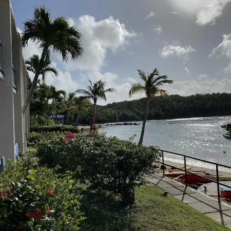 Bolongo Bay Beach Resort