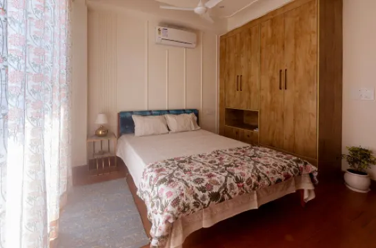 Half Flight Dwarka Sector 23