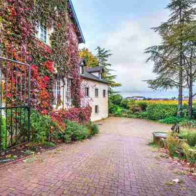 Logis Hôtel le Clos des Arts Hotel Exterior