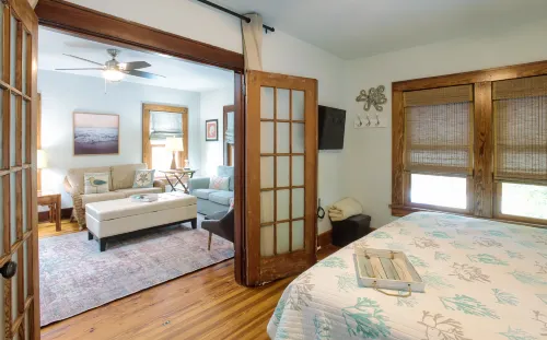 Chic Coastal Escape with Tropical Patio - Charming Beach Haven