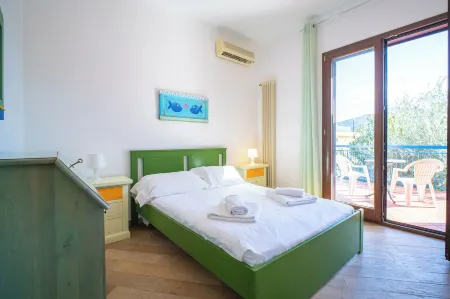 Solemar Sicilia - Villa Mariù Отели рядом с достопримечательностью «Mondello»