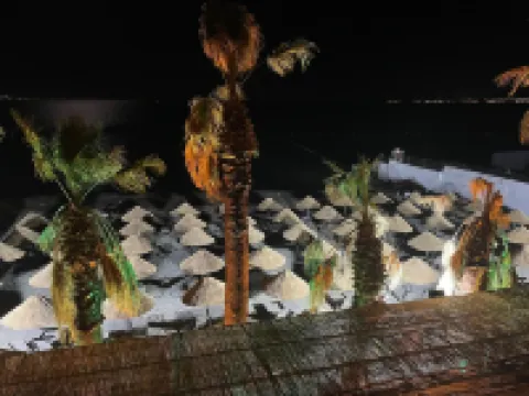 グランド ジェネット ビーチ ホテル