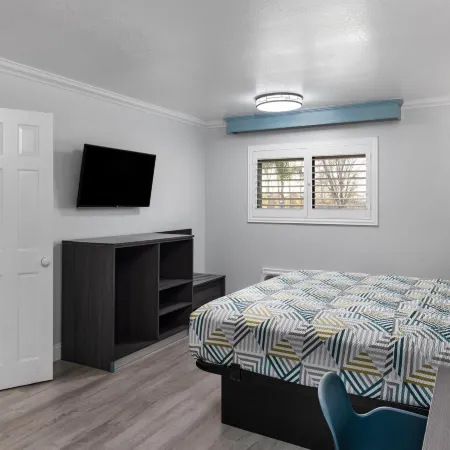 Travelodge by Wyndham Lemoore Near Naval Air Station