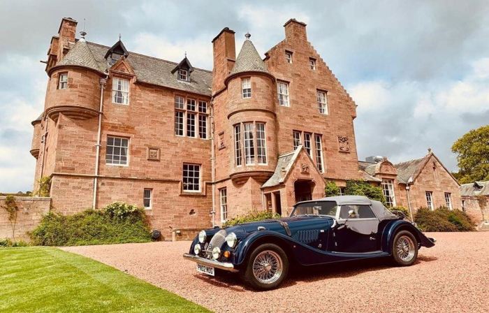 Cringletie House