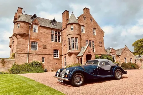 Cringletie House - parking