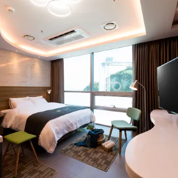 Yeosu Odongdo Hotel Отели рядом с достопримечательностью «Остров Одонго»