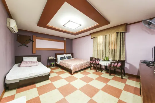 Changnyeong Namji Love Holic