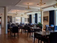 Slottet Apartments Hotels in Odda