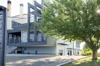 Villa Erytha - Serene Retreat With Views Garden Hotels in Thermi