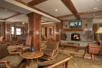 Luxurious 2 Br in River Run Village with Ski in Ski Out Condo