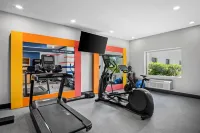 Hampton Inn & Suites Waxahachie - Gym