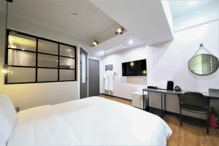 Seomyeon Hound Hotel 1st Street