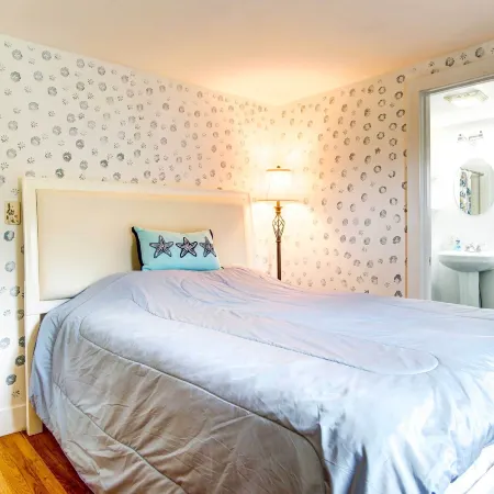 2 Mi to Beach Walkable Coastal Gem in Hyannis!