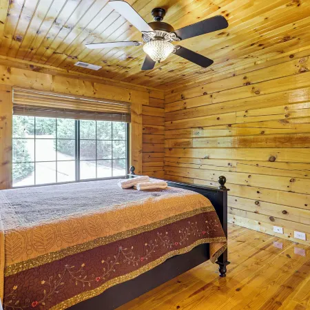 Lake Hartwell Cabin, Perfect for Clemson Game Day