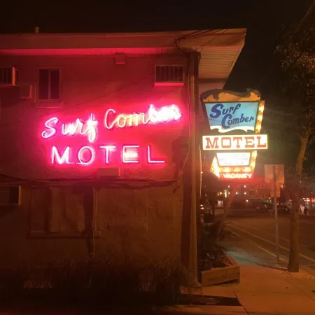 Surfcomber Motel