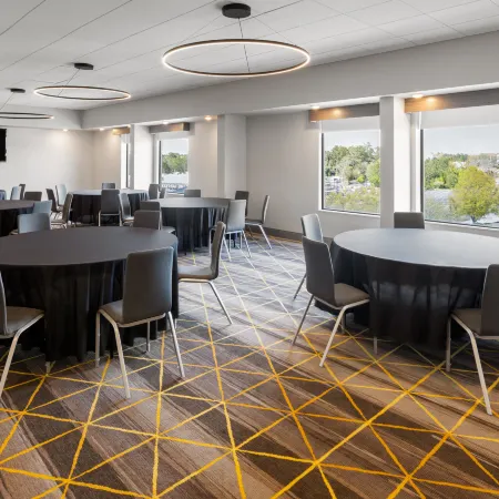 Holiday Inn & Suites COLUMBIA NE - FT JACKSON AREA by IHG