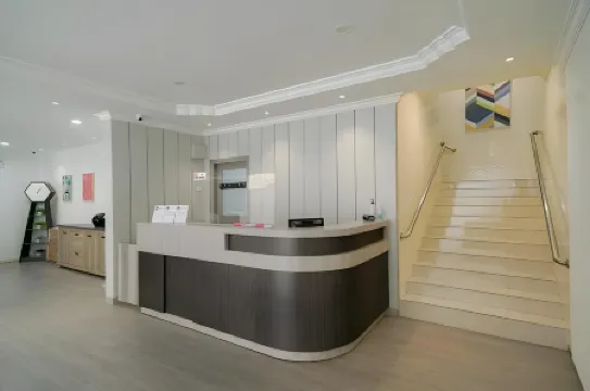 RedDoorz Near Nagoya Citywalk Batam 4