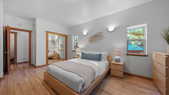 Moosetrack by AvantStay Cozy Cabin w Hot Tub in the Heart of Tahoe Donner