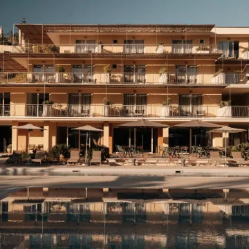 Luna Minoica Suites and Apartments