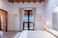 La Luna Nel Lago Lake View Garden - Happy Rentals - Homestay