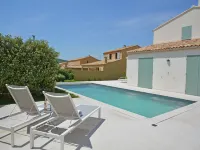 Villa in Malaucène with Heated Pool - Villas