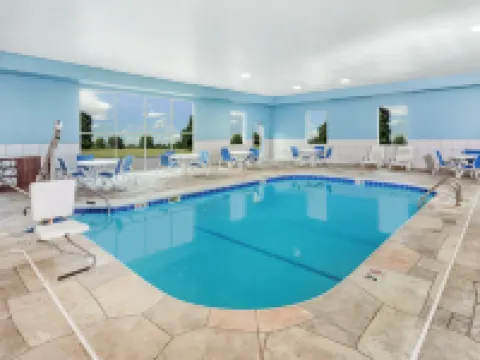 Holiday Inn Express & Suites BLOOMINGTON - NORMAL by IHG Hotels in Normal