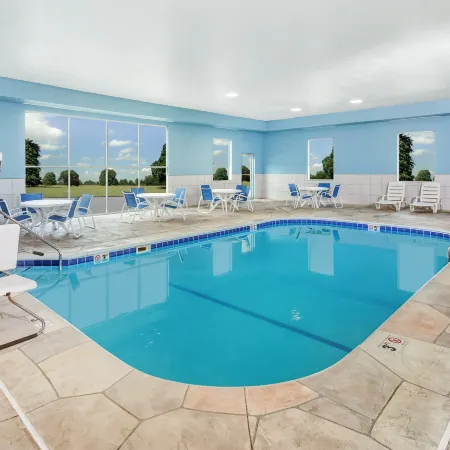 Holiday Inn Express & Suites BLOOMINGTON - NORMAL by IHG