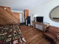 Timber Inn Motel - 2-Star