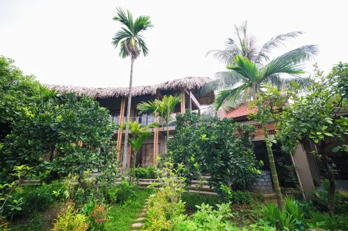 Van Long Garden Retreat Hotels in Phu Ly