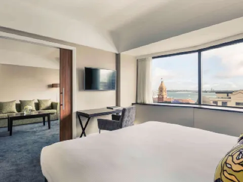Mövenpick Hotel Auckland Hotels near Britomart