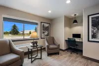 โรงแรมชัวร์สเตย์พลัส บายเบสท์เวสเทิร์น เร็กซ์เบิร์ก