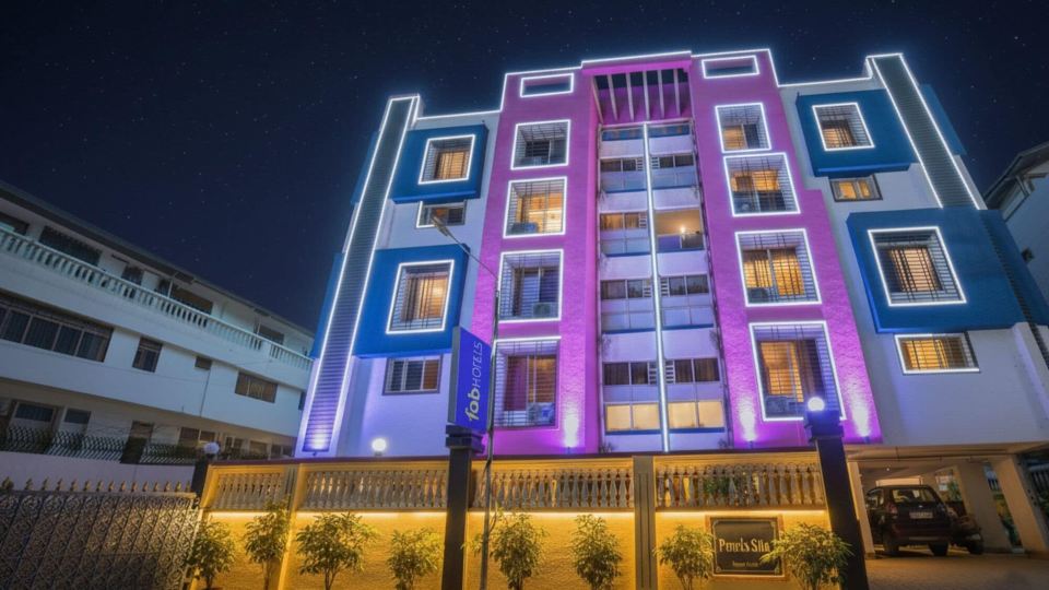 FabHotel Golden Leaf II
