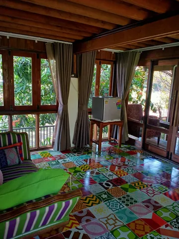 รูปภาพของพูลวิลล่าส่วนตัวทำจากไม้ในแม่ริมสำหรับผู้เข้าพัก 4-6 ท่าน