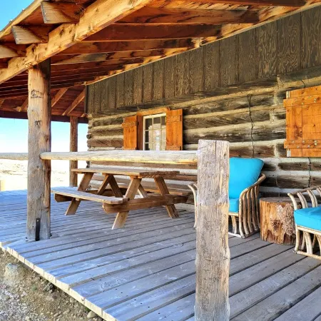 Iconic Log Cabin At The Yellowstone River Ranch